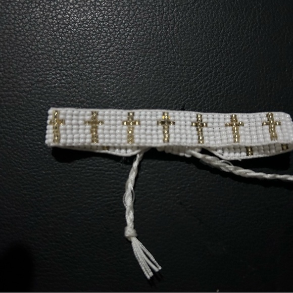 White and gold cross bracelets - Picture 4 of 4